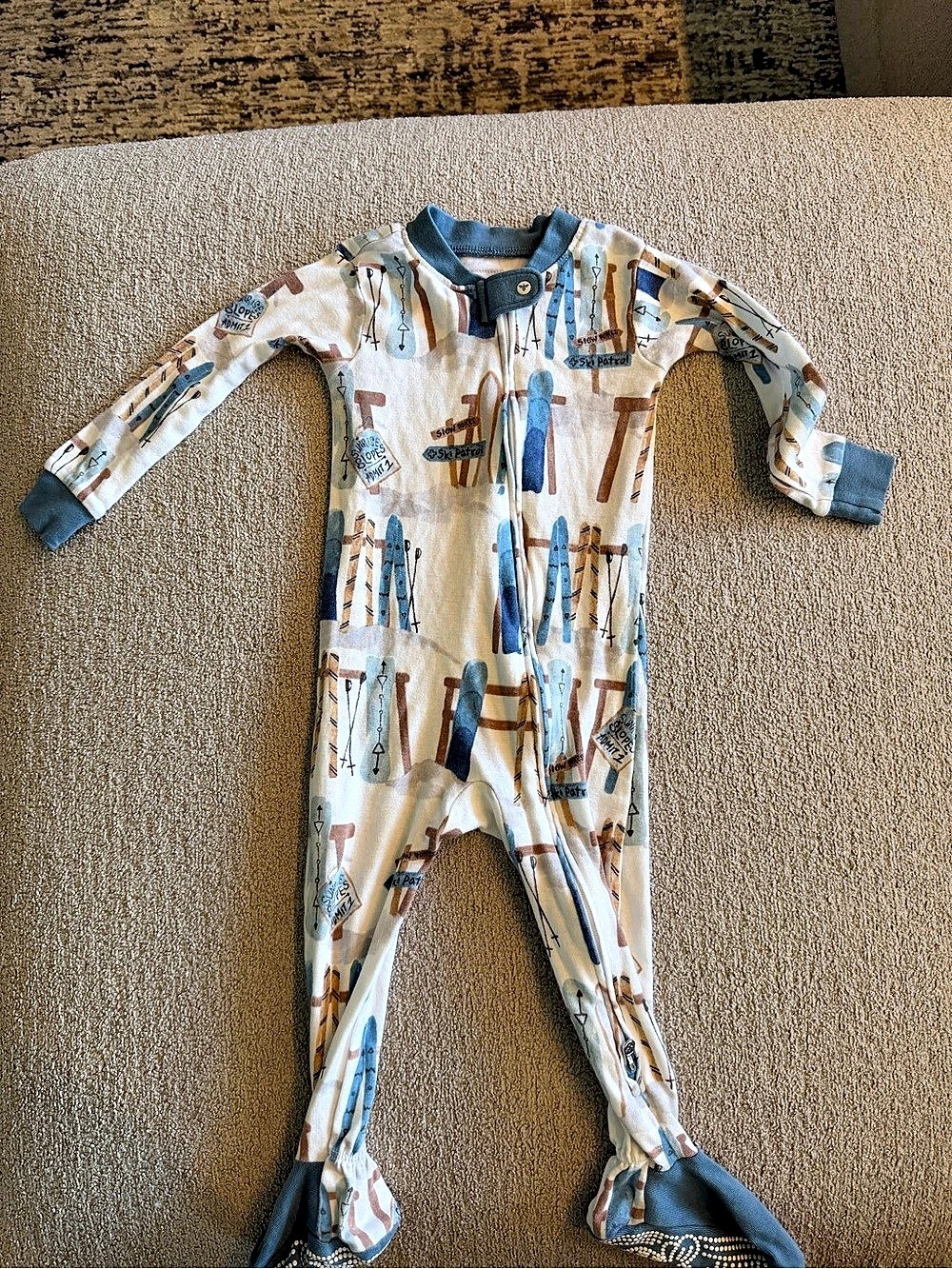 burts bees baby Footie Geometric Print Size 12M Like New